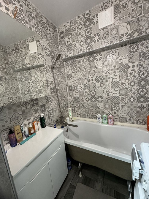 Продам шикарную трехкомнатную квартиру . Центр города Кам`янське (Запорізька обл.) - зображення 1