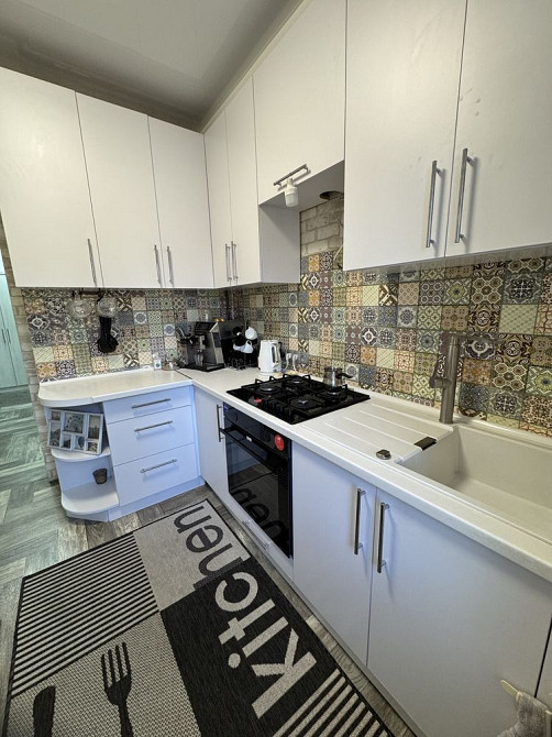 Продам шикарную трехкомнатную квартиру . Центр города Кам`янське (Запорізька обл.) - зображення 4