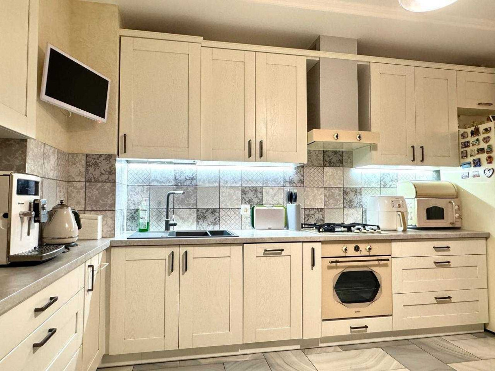 Терміновий продаж 3-кім квартири з ремонтом вул.Виговського,5 Львів - зображення 3