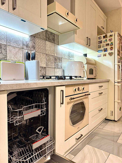 Терміновий продаж 3-кім квартири з ремонтом вул.Виговського,5 Львів - зображення 4