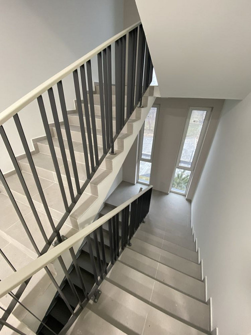 вул. Пилипа Орлика. Перший будинок! Львів - зображення 1