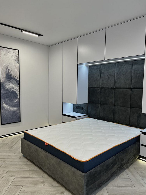 Не вимикають світло! - Однокімнатна дизайнерська квартира в центрі Трускавец - изображение 4