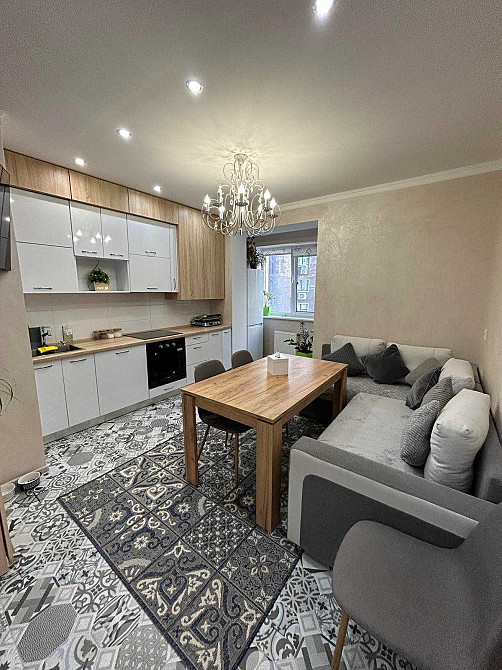 Шикарная 2-х комн. квартира в новом доме на ул.  Сахарова. Одеса - зображення 1