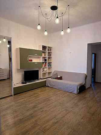 Продаж 4-кімн. квартира в ІСТОРИЧНОМУ ЦЕНТРІ міста, вул. Головна 6 Чернівці