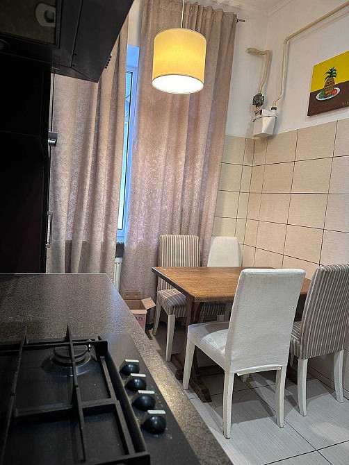 Продаж 4-кімн. квартира в ІСТОРИЧНОМУ ЦЕНТРІ міста, вул. Головна 6 Черновцы - изображение 3