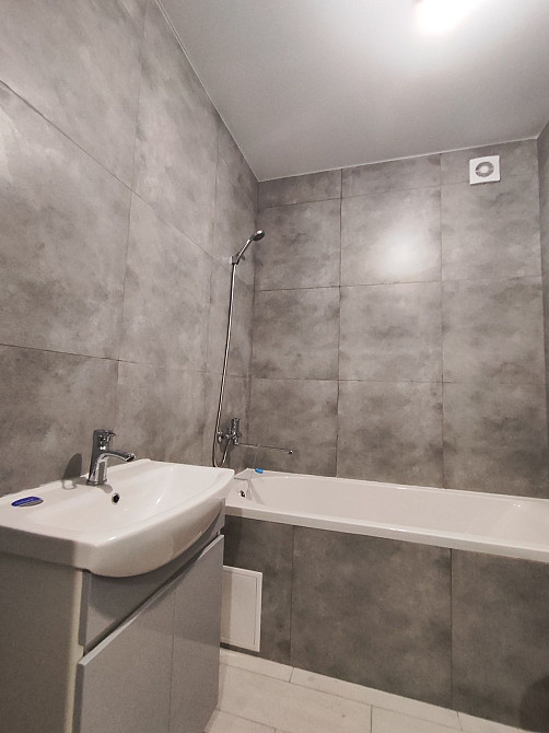 Эркер! 40кв.м. Дом сдан, заселен! Обжит! Рассрочка. Без комисси. Софиевская Борщаговка - изображение 4