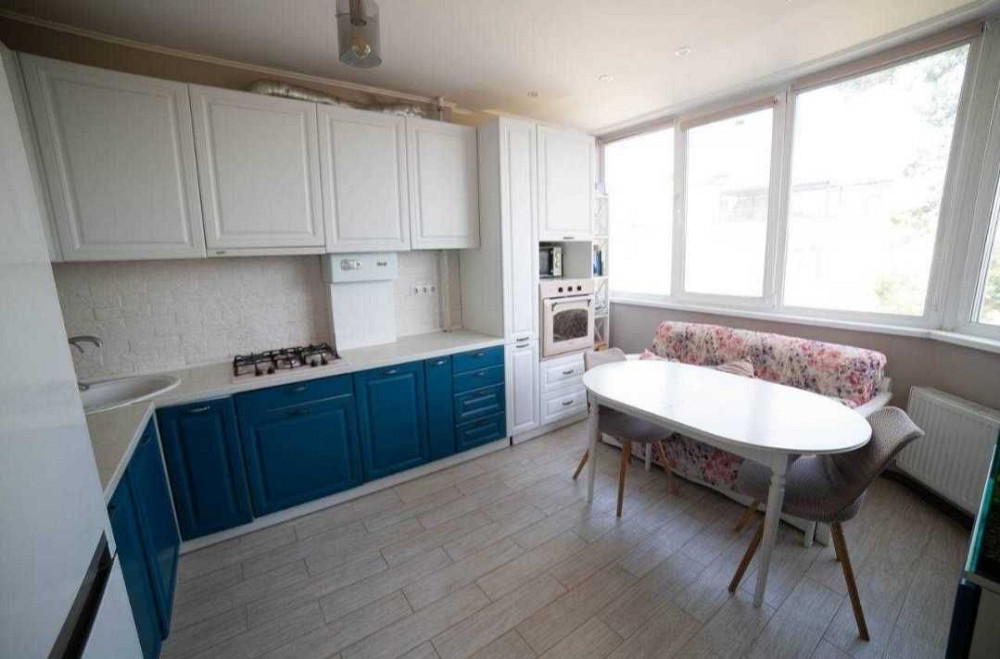 Двокімнатна квартира з ремонтом, 2к квартира біля центрального парку Ирпень - изображение 1