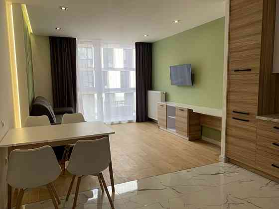 Оренда 2-кім.квартири з кухнею-вітальнею Львів