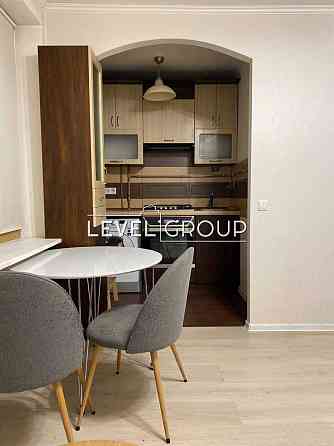 ПРОДАЖ ВИГІДНА ЦІНА м.Житомирська вул.Зодчих 6б (Цегляний) РЕМОНТ Киев