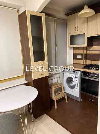 ПРОДАЖ ВИГІДНА ЦІНА м.Житомирська вул.Зодчих 6б (Цегляний) РЕМОНТ Киев