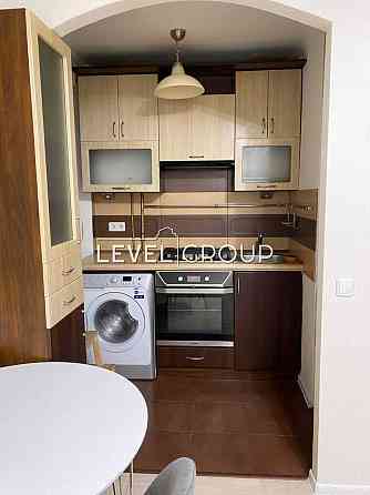 ПРОДАЖ ВИГІДНА ЦІНА м.Житомирська вул.Зодчих 6б (Цегляний) РЕМОНТ Киев