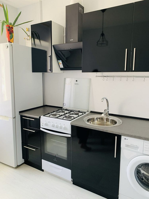 Продам 1 ком кв с Евроремонтом с А/О Левый берег Кам`янське (Запорізька обл.) - зображення 1