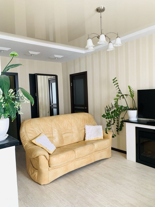 Продам 3х ком видовую кв Л/Б с Шикарным ремонтом и А/О Кам`янське (Запорізька обл.) - зображення 1