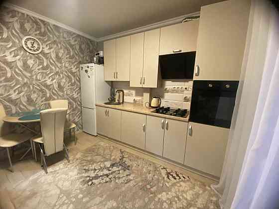 Велика євро 2к квартира з балконом-терасою навпроти озера! Гостомель