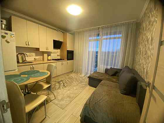 Велика євро 2к квартира з балконом-терасою навпроти озера! Гостомель