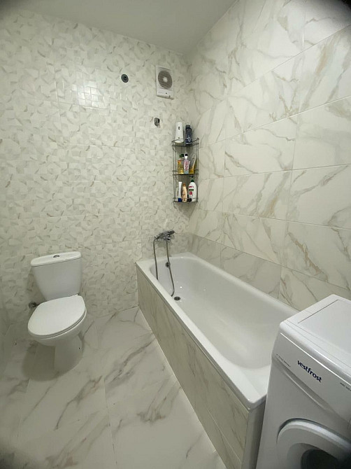 Велика євро 2к квартира з балконом-терасою навпроти озера! Гостомель - зображення 6