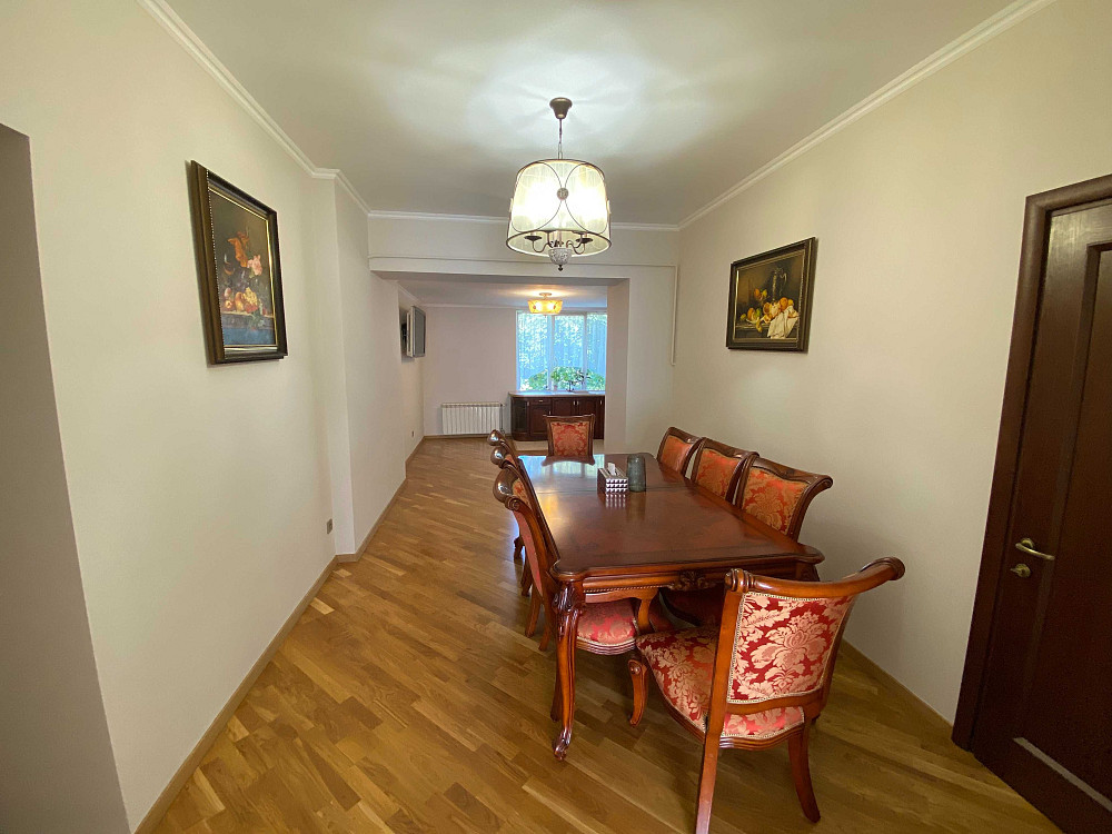 Здається в оренду квартира в історичному центрі міста Ивано-Франковск - изображение 1