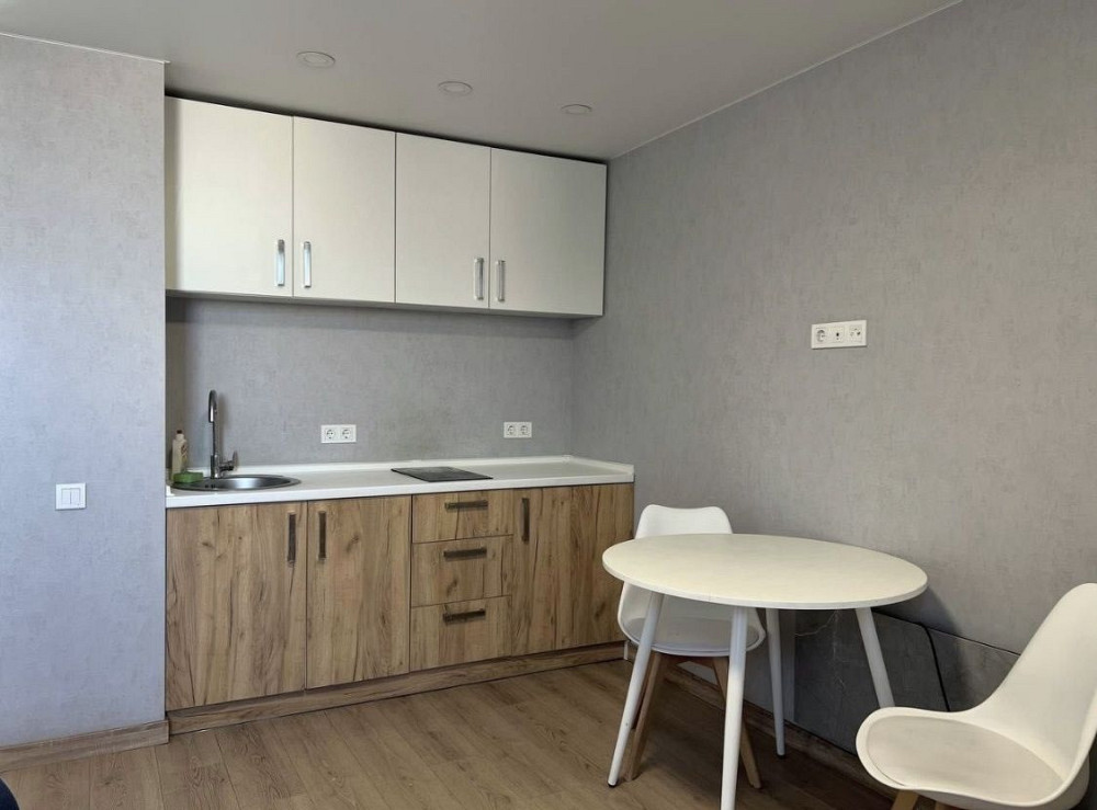 Оренда квартири - студії, центр Ірпінь - зображення 1