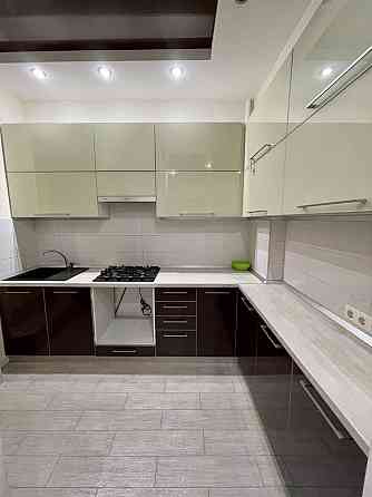 Двушка.Центр Запорожья.Днепровский район Запоріжжя