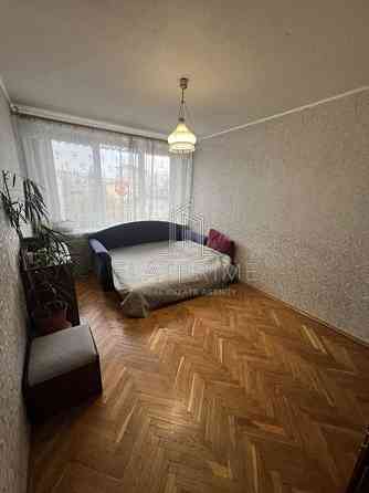 77.3м2  3к Іринінська 1/3 Шевченківський центр Золоті Ворота Майдан Киев