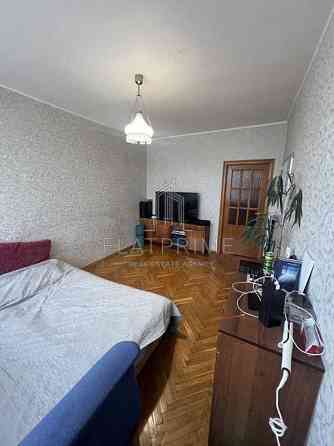 77.3м2  3к Іринінська 1/3 Шевченківський центр Золоті Ворота Майдан Киев