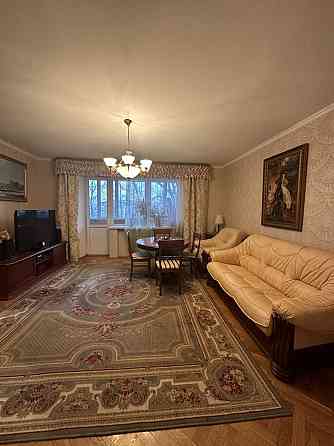 Продам 4-к м.Арсенальная Печерск ул.Омеляновича-Павленка,Лейпцизька Киев