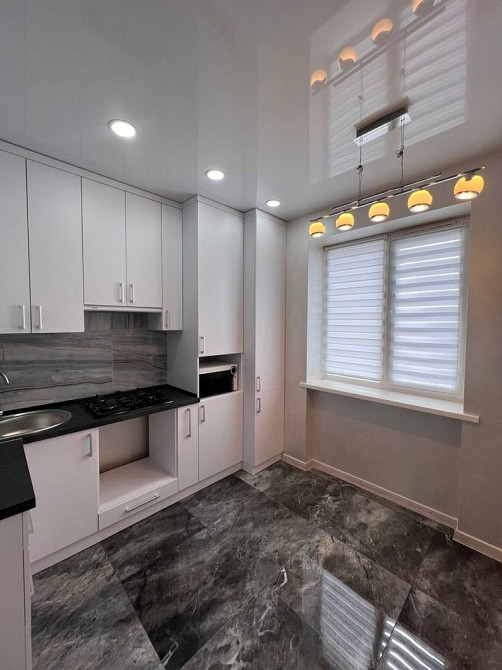 Продам двокімнатну квартиру, на зручному середньому поверсі. Новобудов Ровно - изображение 1