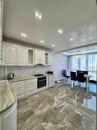 Продаж 3к видової квартири 95м2 ЖК Рів'єра (газове опалення) Осокорки Киев