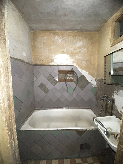 Продається 4-кімнатна квартира без ремонту м.Виноградів Виноградів - зображення 5