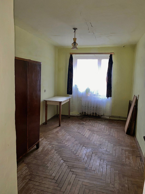 Продається 4-кімнатна квартира без ремонту м.Виноградів Виноградів - зображення 1