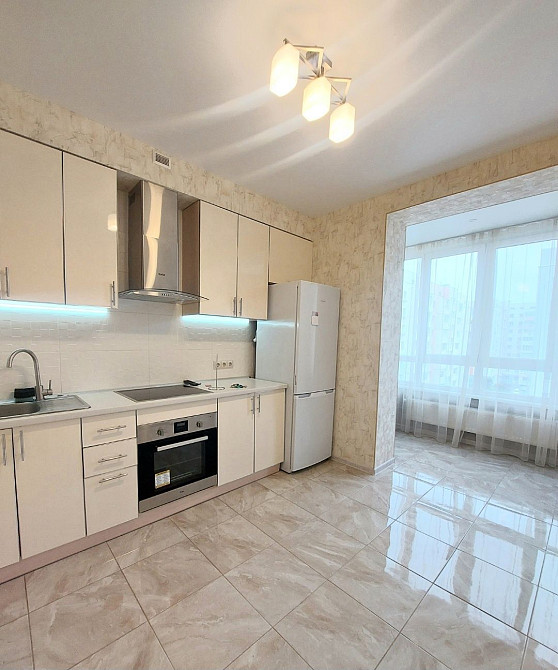 Однокомнатная квартира ЖК радужный новострой Турбоатом дворец спорта Харьков - изображение 5