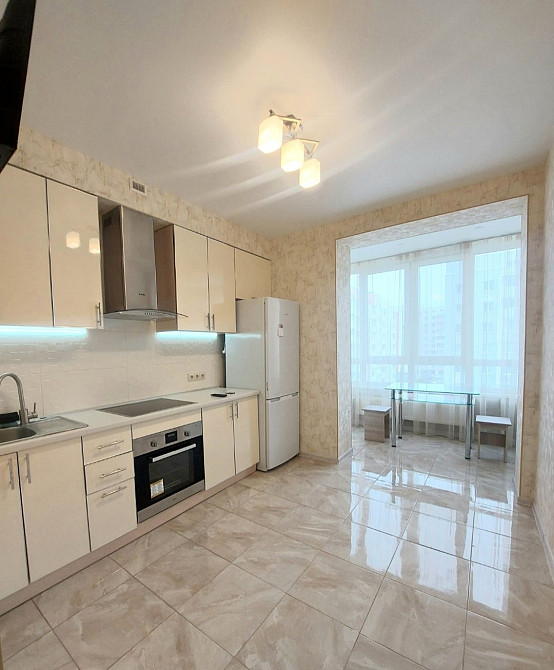 Однокомнатная квартира ЖК радужный новострой Турбоатом дворец спорта Харьков - изображение 2