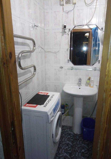 СДАМ 2 комнатную квартиру с БАЛКОНОМ Ванная Супер Район ГАЗ Одесса - изображение 2