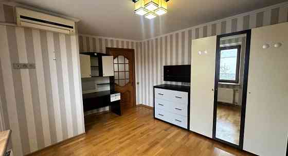 Продам 4-кімн.кв. 120,2 кв.м по Небесній Сотні, р-он зуп. Центр Кременчуг