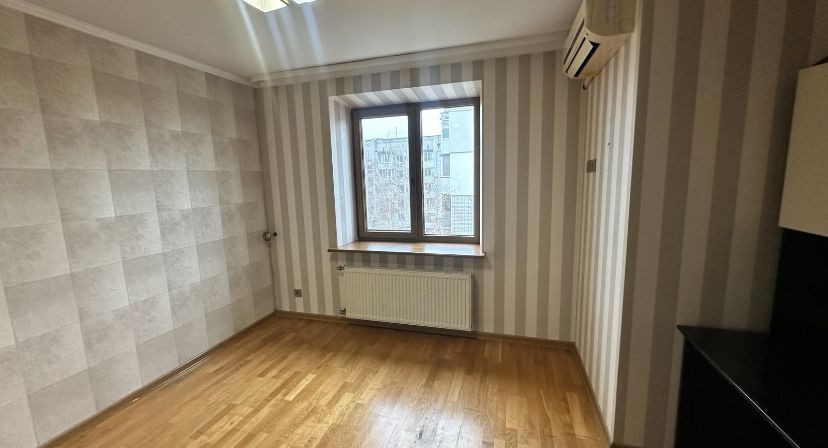 Продам 4-кімн.кв. 120,2 кв.м по Небесній Сотні, р-он зуп. Центр Кременчук - зображення 4