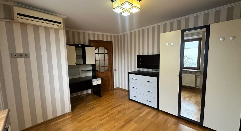 Продам 4-кімн.кв. 120,2 кв.м по Небесній Сотні, р-он зуп. Центр Кременчук - зображення 5