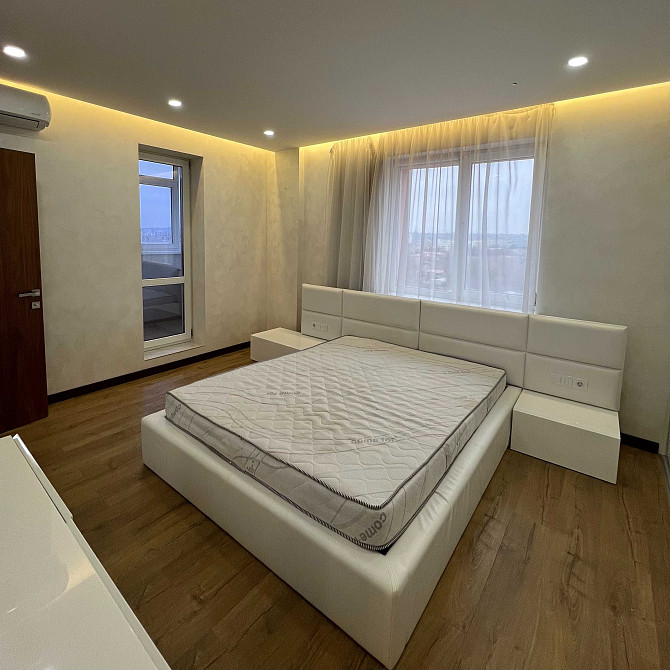 Продам 3х комнатную квартиру 87 м2 ЖК РОЗОВЫЙ ДОМ !!! Kharkiv - photo 8