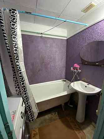 Екс. 2к.  Сади 1, біля АТБ Полтава