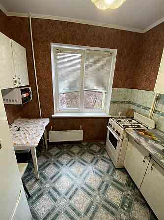 Екс. 2к.  Сади 1, біля АТБ Полтава