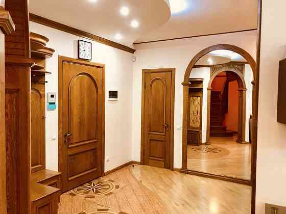 Срочно сдам 4-х комнатный Пентхаус в Шевченковском районе Kyiv