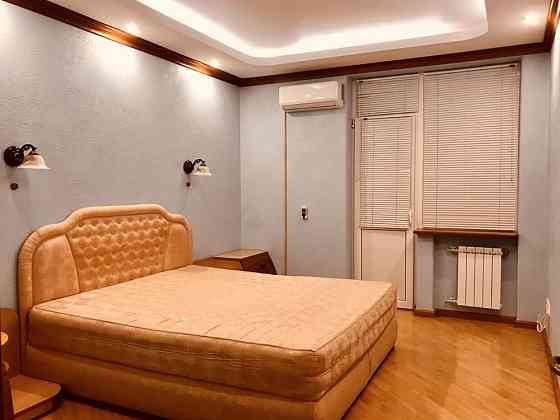 Срочно сдам 4-х комнатный Пентхаус в Шевченковском районе Kyiv