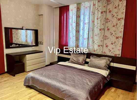 Сдам 4 к.кв.,160 м.кв. в клубном доме на Ромена Роллана,Науки, Авантаж Харьков