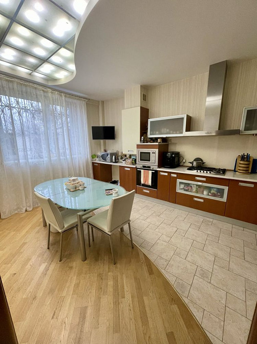 Продам 4 комнатную квартиру, Центр, Молочная, Бомбоубежище Харків - зображення 1