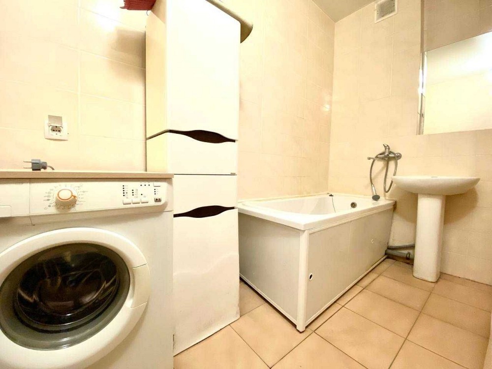 2 ком.квартира 7 Небо ремонт 45 тыс.у.е Авангард - изображение 4