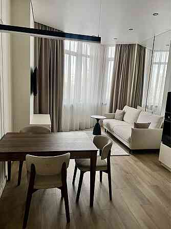 Нова 2 кімнатна квартира на Б. Хмельницького Kyiv