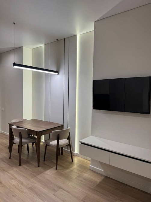 Нова 2 кімнатна квартира на Б. Хмельницького Kyiv - photo 4