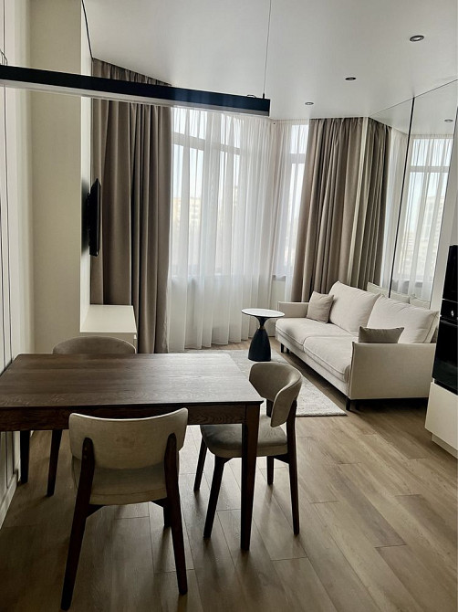 Нова 2 кімнатна квартира на Б. Хмельницького Kyiv - photo 1