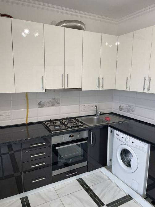 Оренда квартири на Пекарській Львів - зображення 1