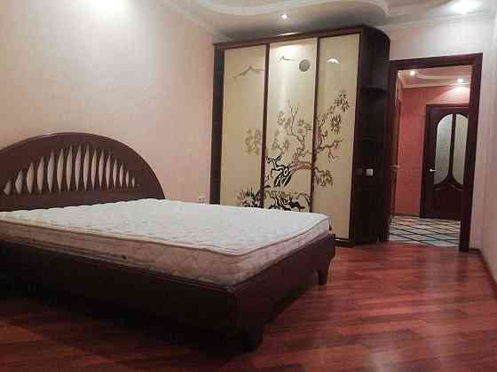 2-к. к Ліко-град, Ликоград, Ломоносова, вул. Ю. Здановської (2-поверх) Kyiv