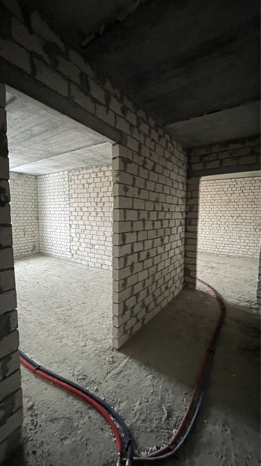 Продам 2х комнатную ЖК Ньютона Харків - зображення 1